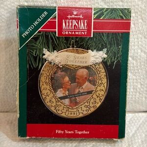 New Vintage Hallmark Keepsake 50 Years Together 1991 Brass Photo Holder